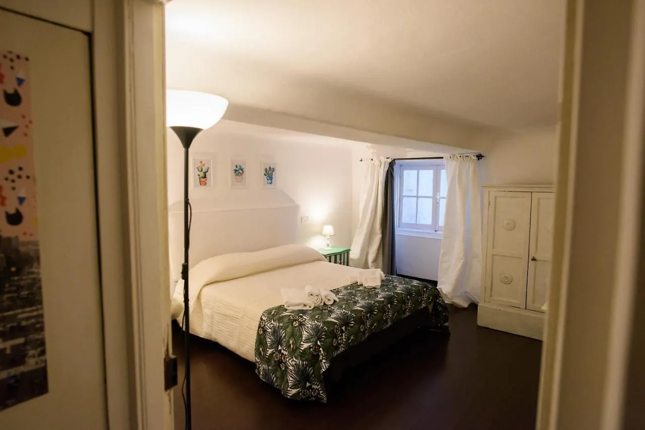 *** Bed & Breakfast B&B Piccoli Leoni Genua Italië
