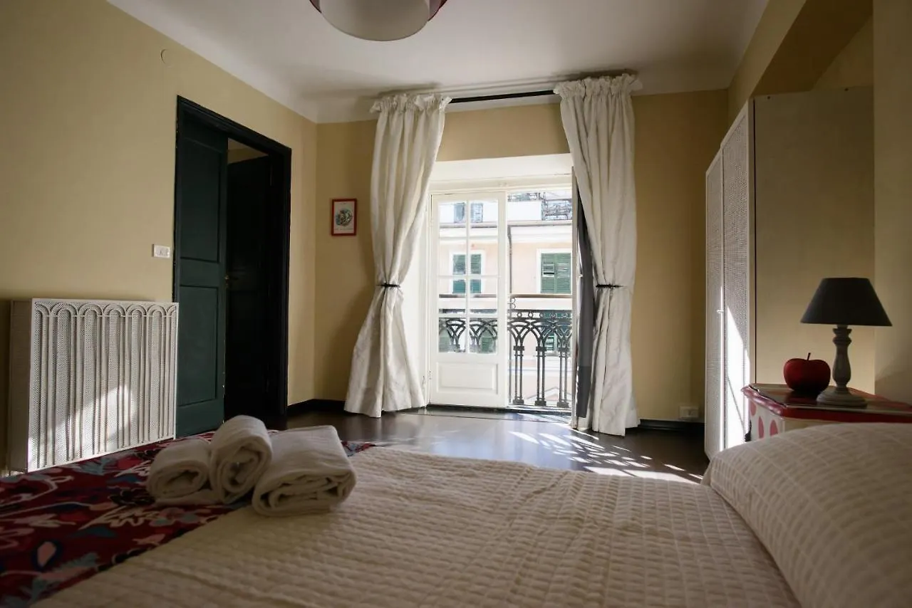 B&B Piccoli Leoni Genoa Bed & Breakfast
